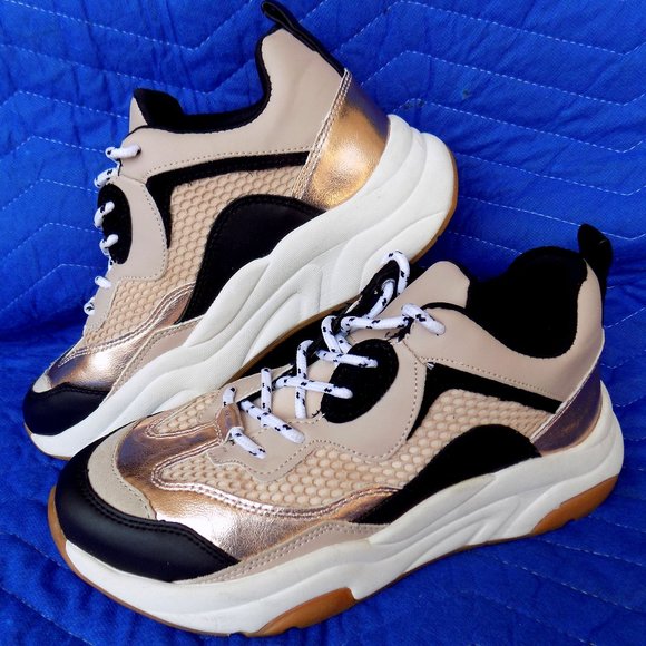 Steve Madden Antonio Gold Sneakers - Size 7 - Picture 1 of 7